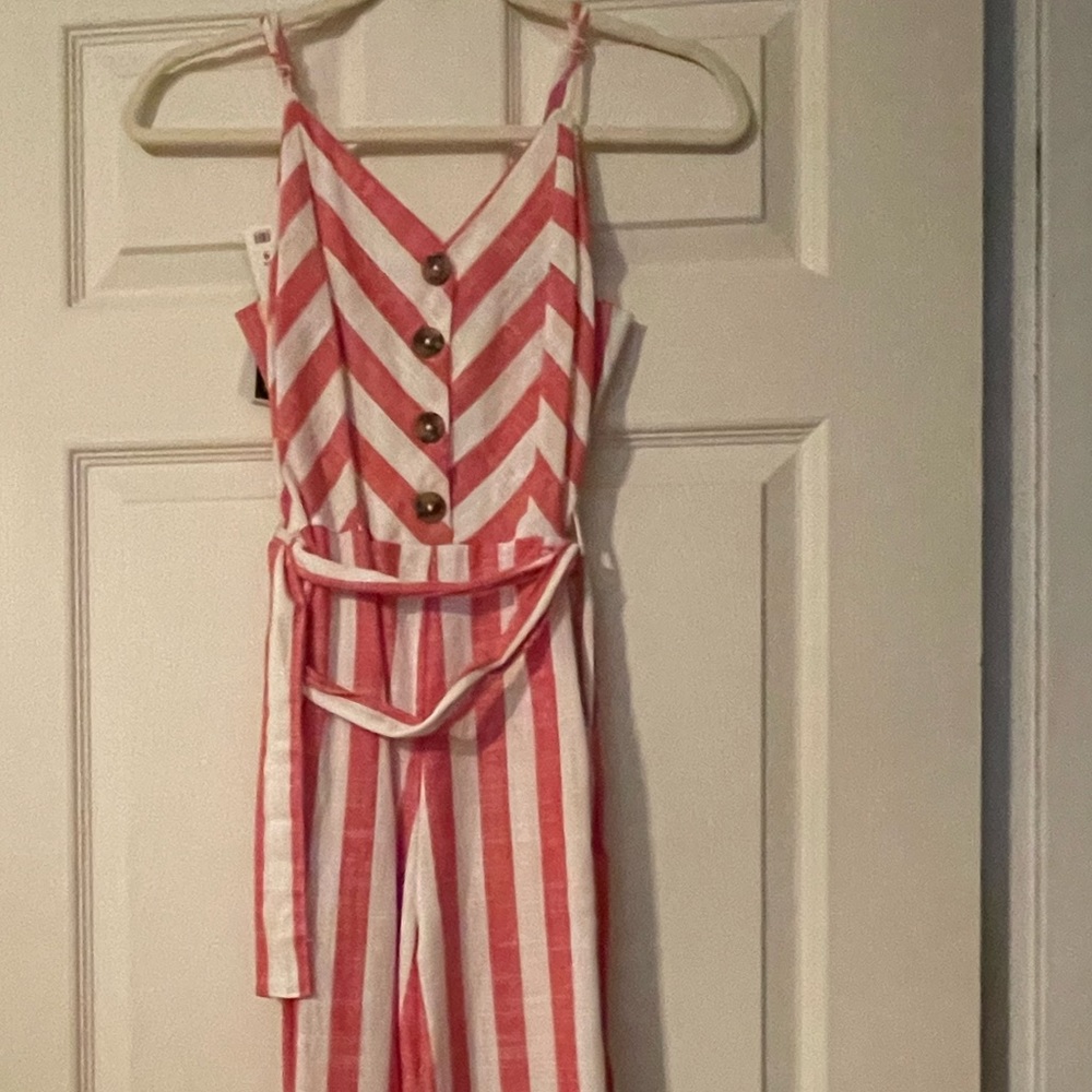 Kensie Jeans size small wide leg romper.